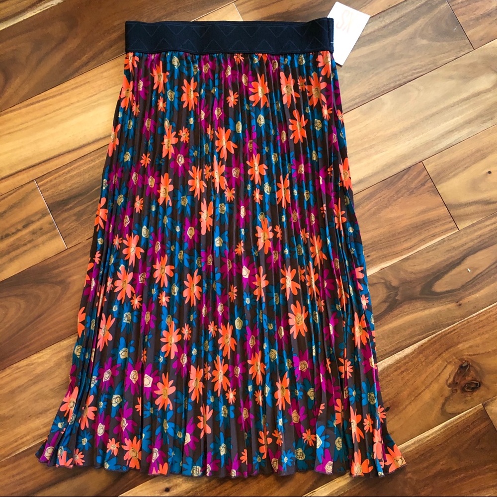 NWT LuLaRoe Jill skirt